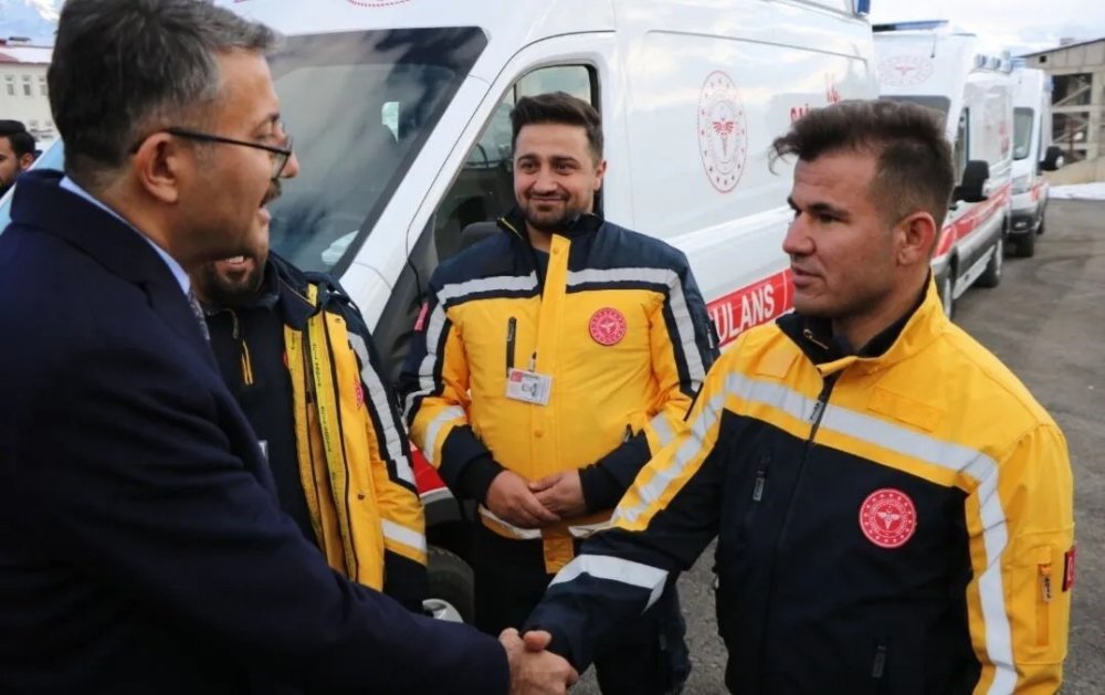 İçişleri Bakanlığı'nın Hakkari’ye gönderdiği 45 yeni hizmet aracı kurumlara teslim edildi