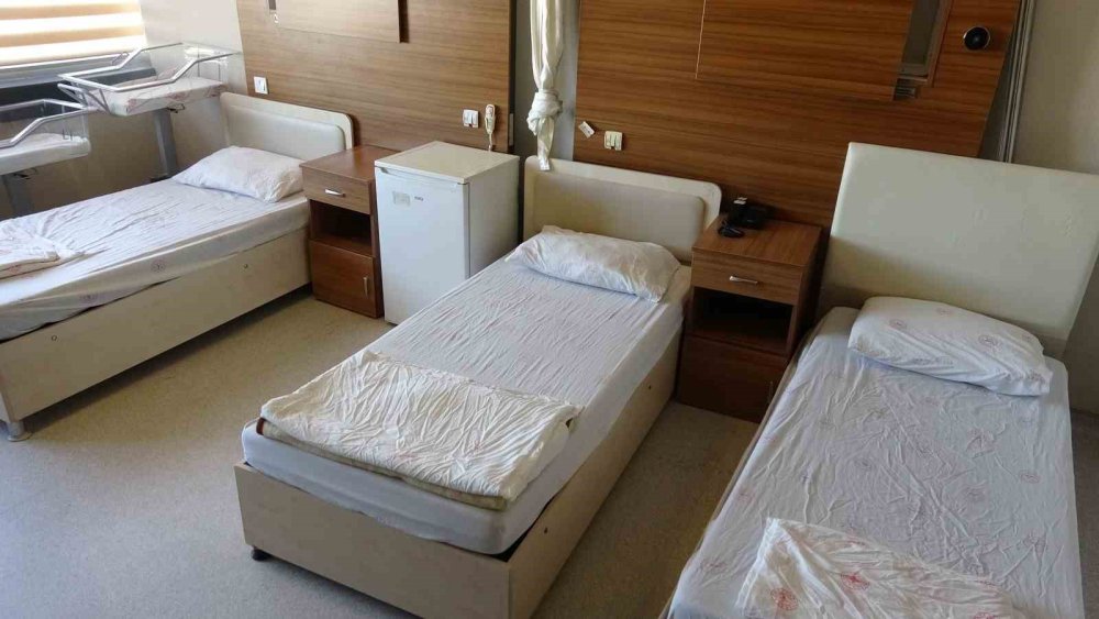 Kışın kardan kapanan yollara karşı Van’da "Anne Oteli" hizmeti