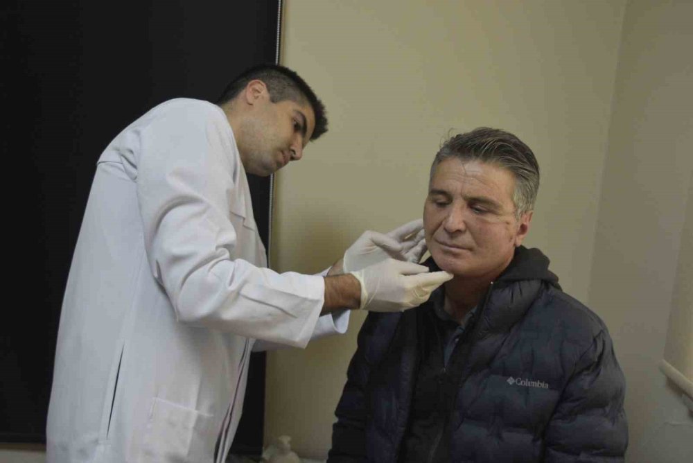 Bitlis’te ilk defa yüz germe ameliyatı yapıldı