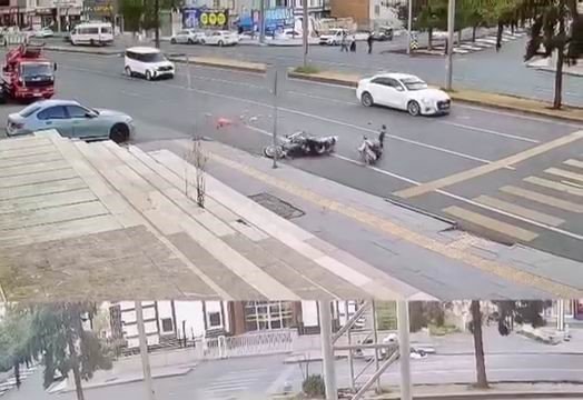 Karşıdan karşıya geçmeye çalışan kadına motosiklet çarptı: 2 yaralı