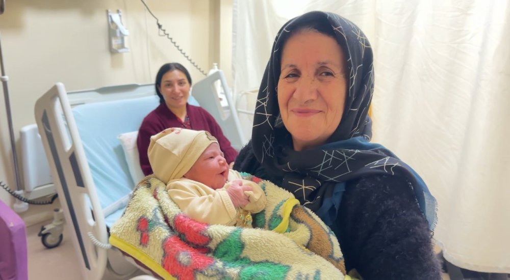 Yüksekova’da 2026’nın ilk bebeği "Rojevin" oldu