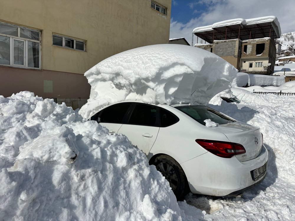 Beytüşşebap'tan kar manzaraları