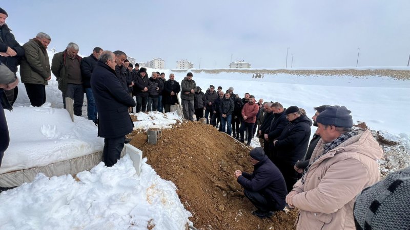 tarakci-ailesi-cenaze-toreni-yuksekova-hakkari-001.jpeg