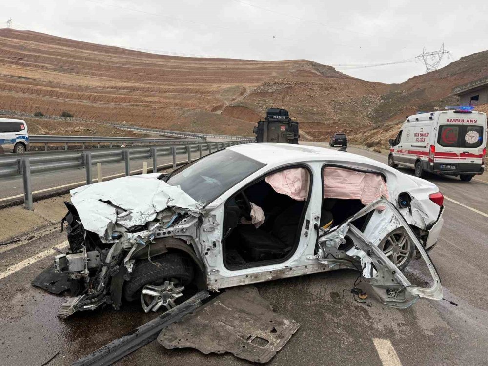 Cizre’de trafik kazası: 5 kişi yaralandı