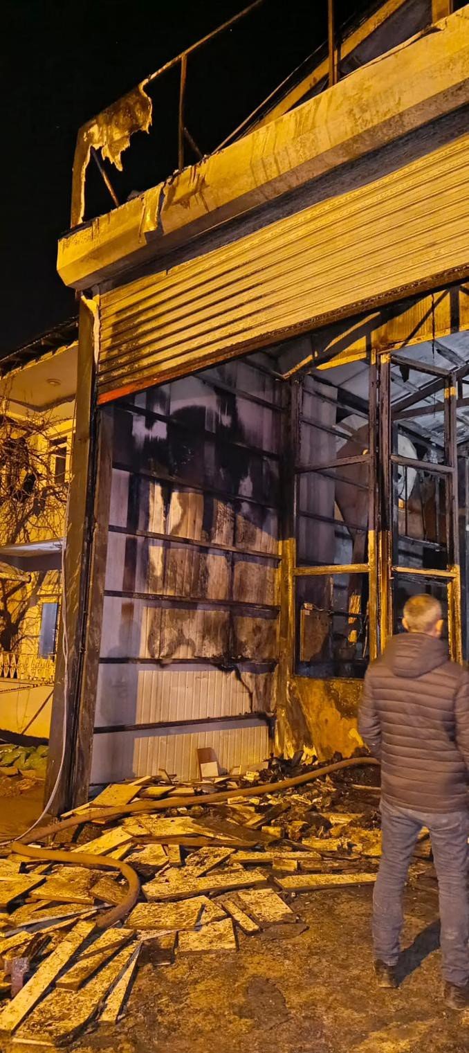 Van’da yangın: 1 kişi yaralandı, 2 kişi dumandan etkilendi