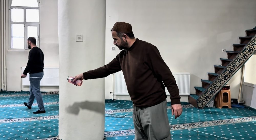 Yüksekova’da camiler ramazana hazırlandı