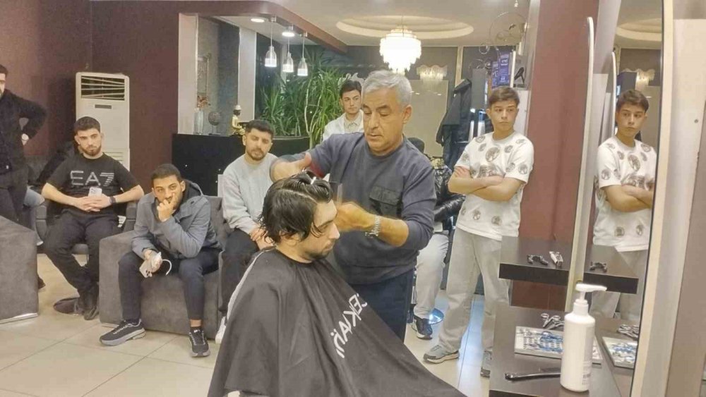 Diyarbakır’da erkek berberlerine eğitim verildi