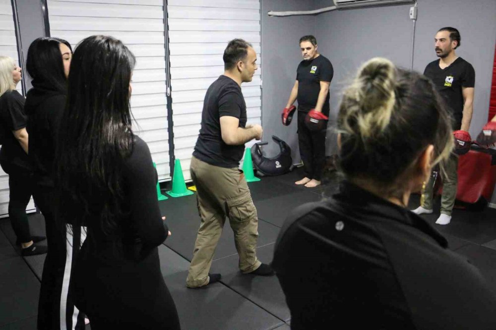 Kadınlar ’kendilerini savunmayı’ öğreniyor