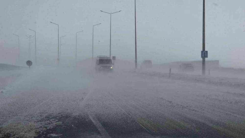 Güzeldere'de tipi trafiği olumsuz etkiliyor