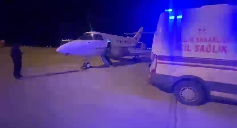 Kalp anomalisi tespit edilen bebek uçak ambulansla Konya’ya sevk edildi