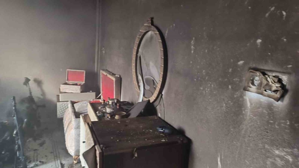 Edremit'te ev yangını