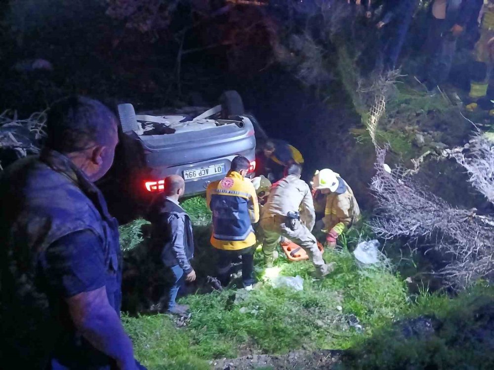 Şırnak'ta otomobil şarampole yuvarlandı: 4 yaralı