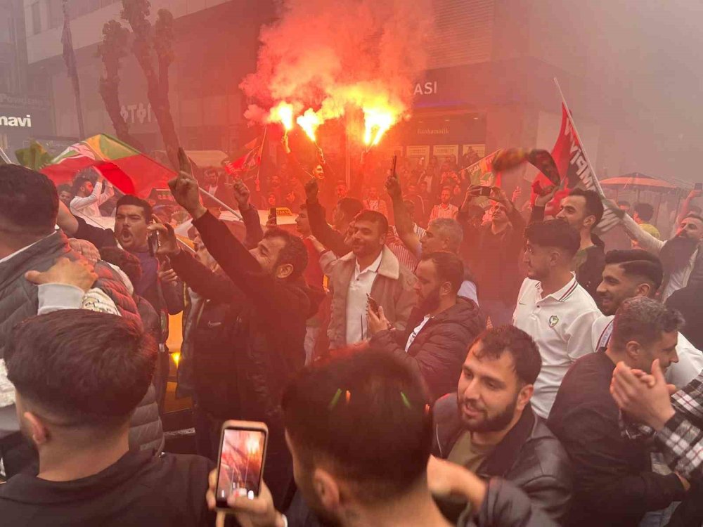 Amedspor Süper Lig’e çıktı, Diyarbakır'da bayram havası yaşandı