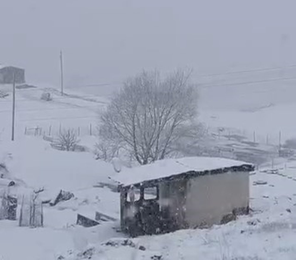 Faraşin Yaylası’nda kar yağışı