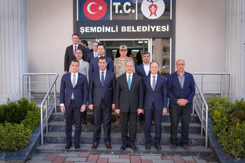 hhvbyusxcai-efb.jpg