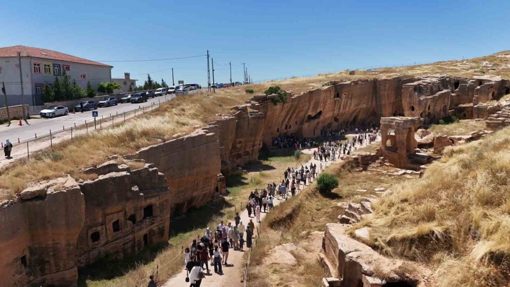 Mardin, bayramda turistlerin gözdesi oldu