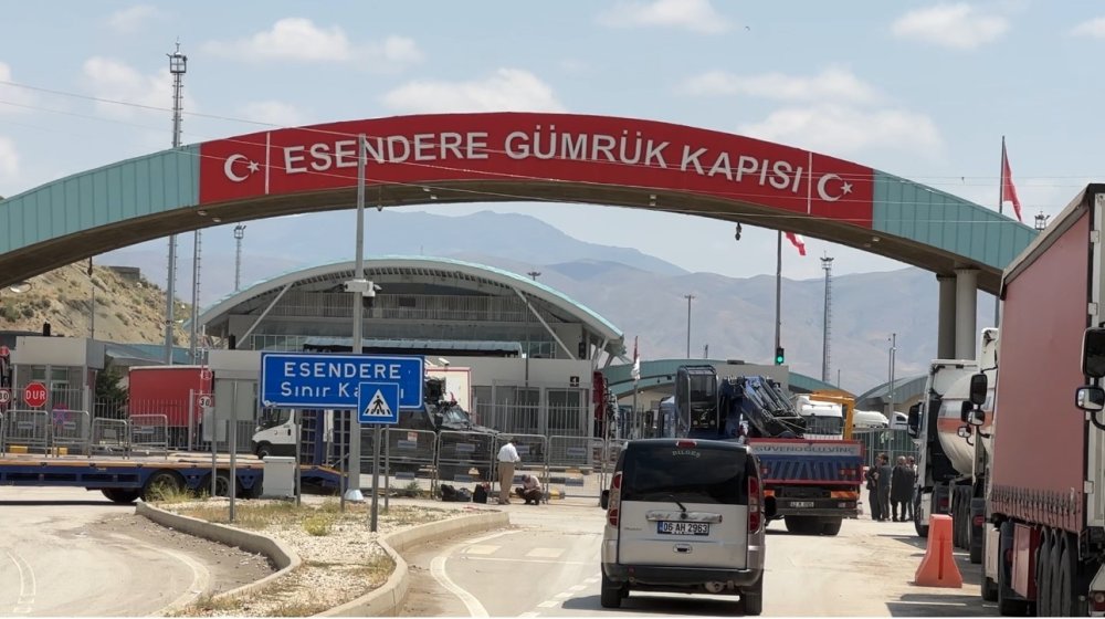 Esendere'de 5 kilometrelik tır kuyruğu oluştu