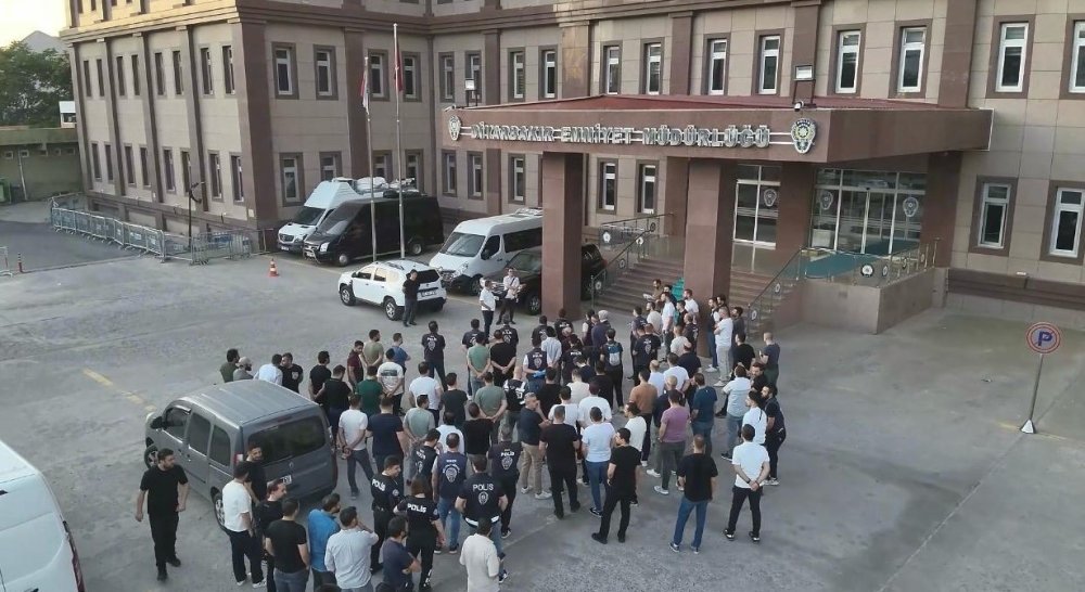 Yasa dışı bahis operasyonu: 6 milyarlık işlem hacmi tespit edildi, 24 kişi tutuklandı