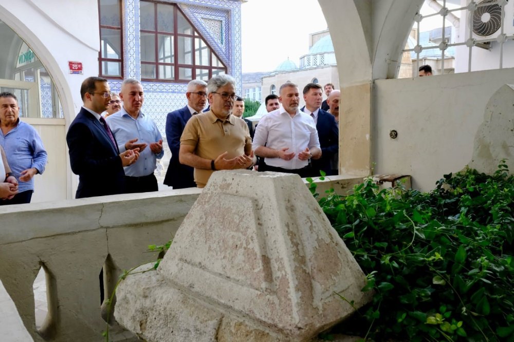 MEB üst yönetimi ve 81 il müdürü Cizre’nin tarihî mirasını yerinde inceledi