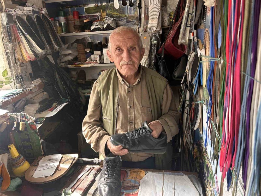 55 yıllık ayakkabı ustasının iyilik mücadelesi