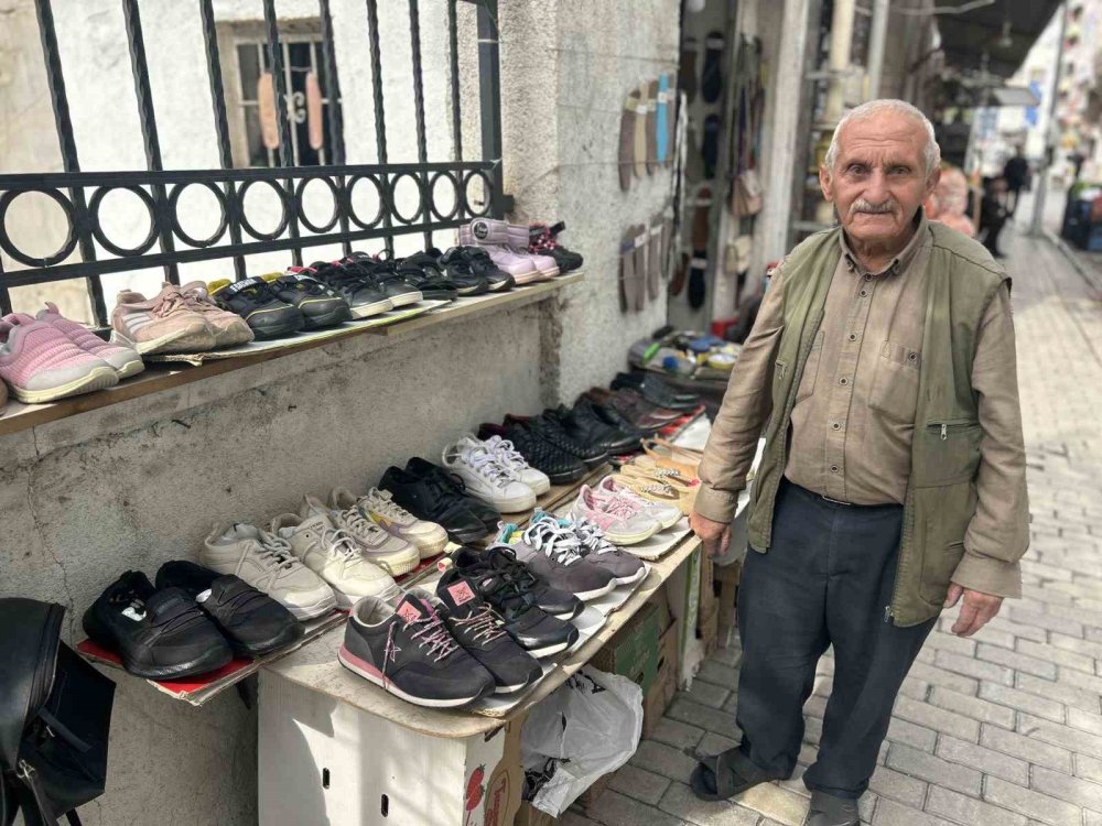 55 yıllık ayakkabı ustasının iyilik mücadelesi