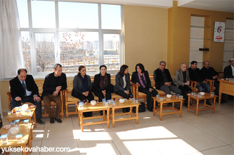 BDP heyetinden Osman Baydemir’e taziye ziyareti