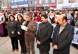Cizre'deki olaylar Hakkari'de protesto edildi