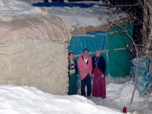 Yüksekova'da yaşayan Alkan ailesi yardım eli bekliyor