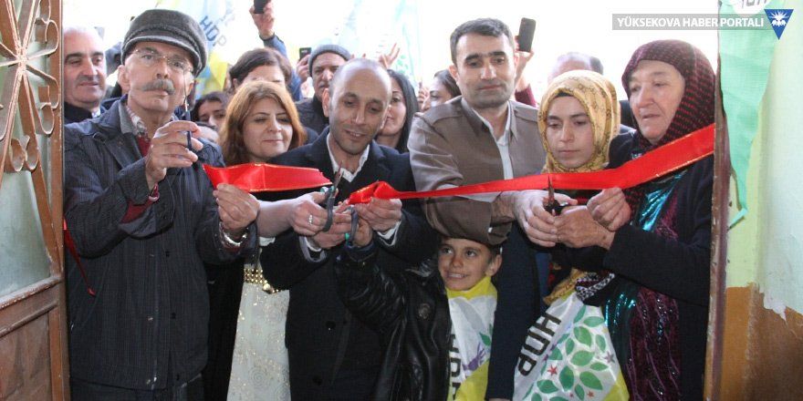 HDP'nin Şemdinli seçim bürosu açıldı